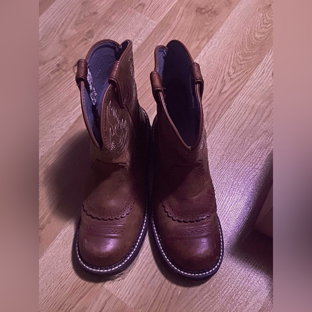 Arita boots